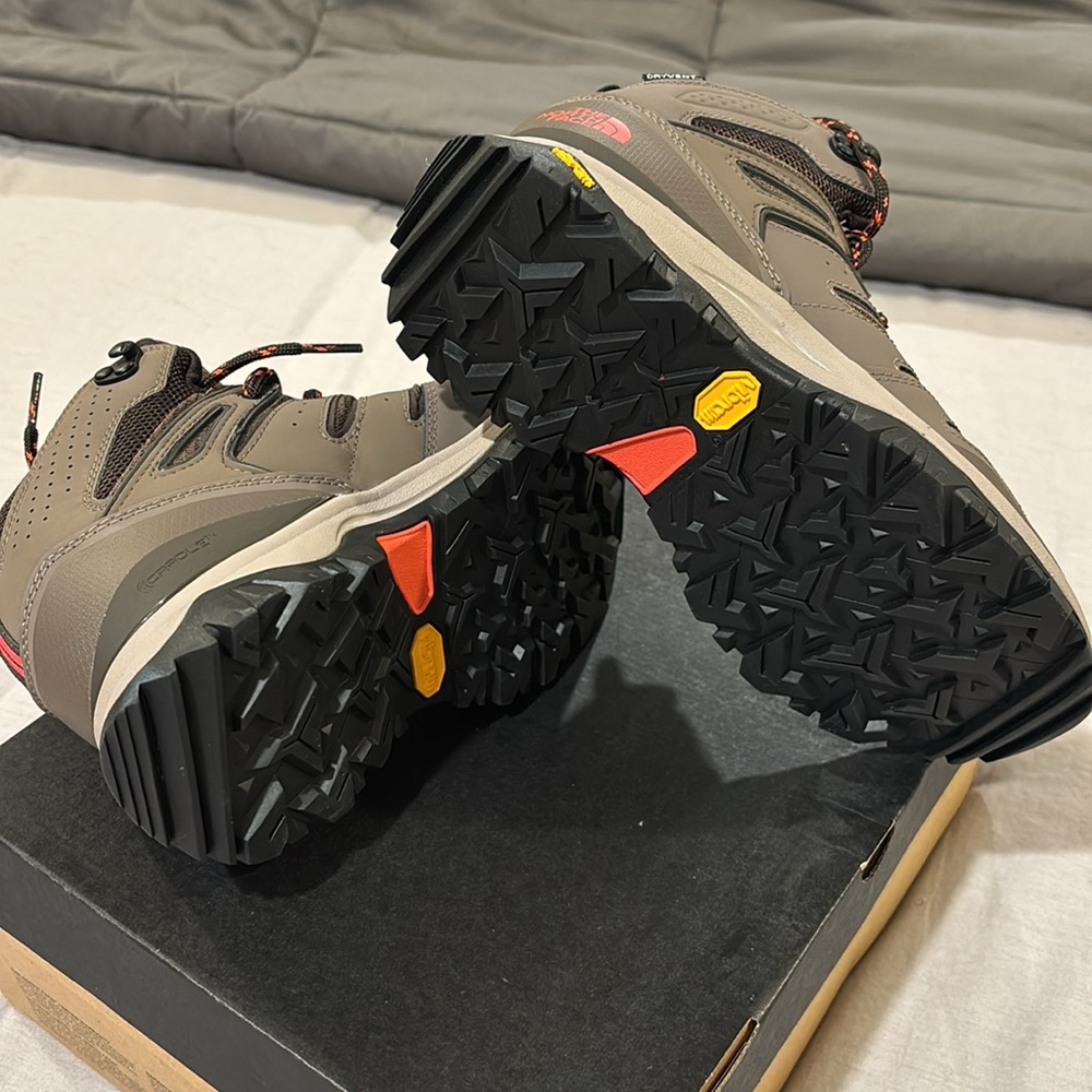 The North Face Hedgehog Hiking sneakers - Picture 5 of 7